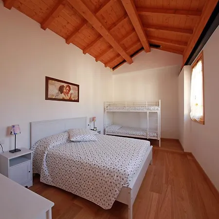 Agriturismo La Scala Фермерский дом *