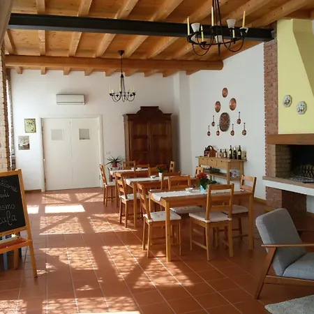 Agriturismo La Scala Фермерский дом Сало
